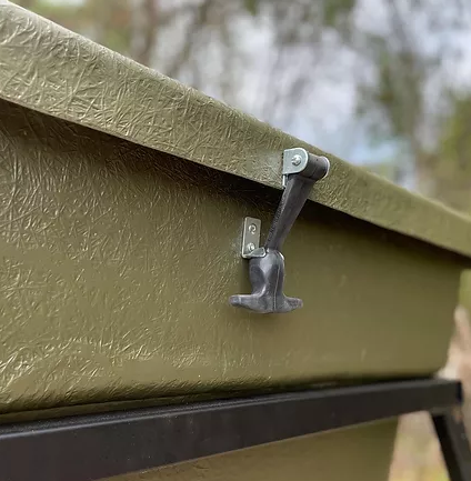 Dillon Manufacturing Fiberglass Feeders