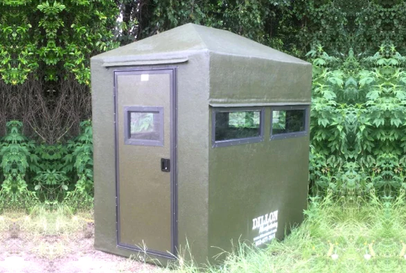Dillon Manufacturing Fiberglass Classic 4x4 Deer Blind